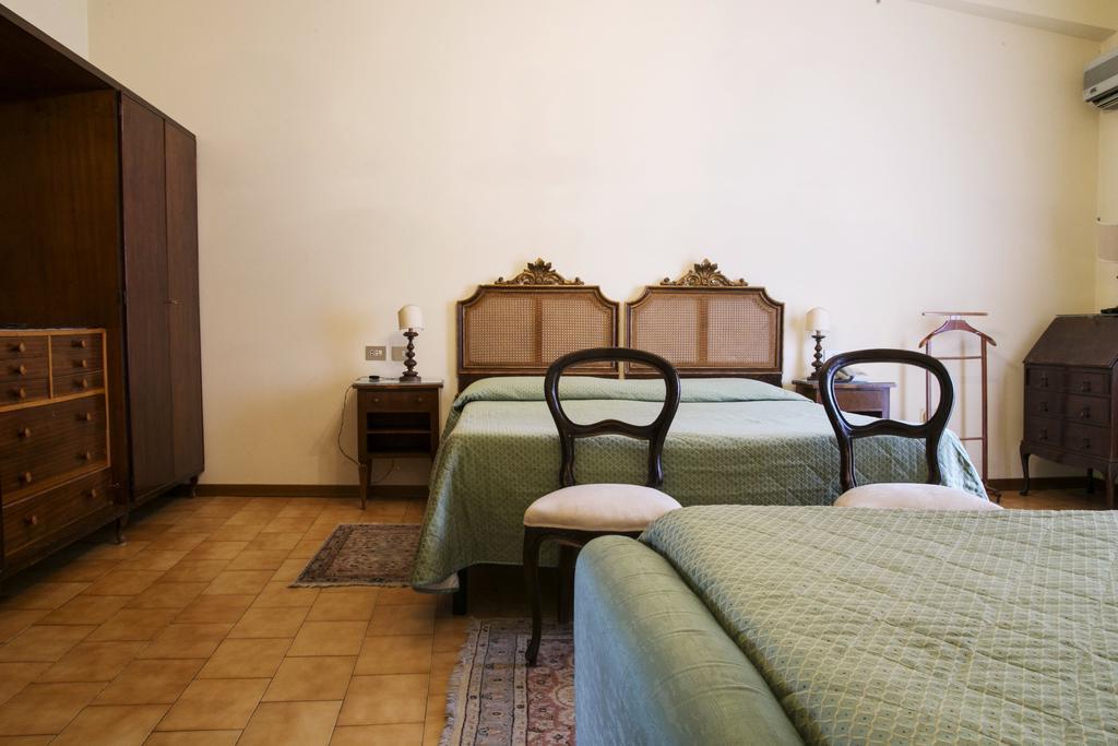 Hotel Villa Le Rondini Флоренция Номер фото